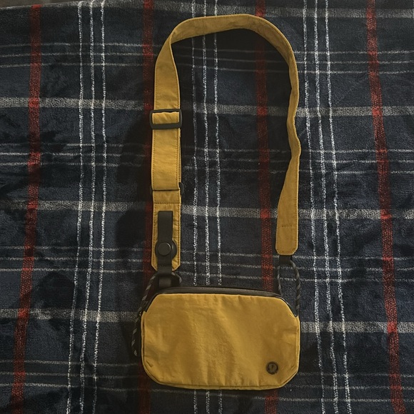 Lululemon bag - Picture 1 of 14